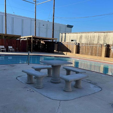 Days Inn & Suites By Wyndham Corpus Christi Central Εξωτερικό φωτογραφία