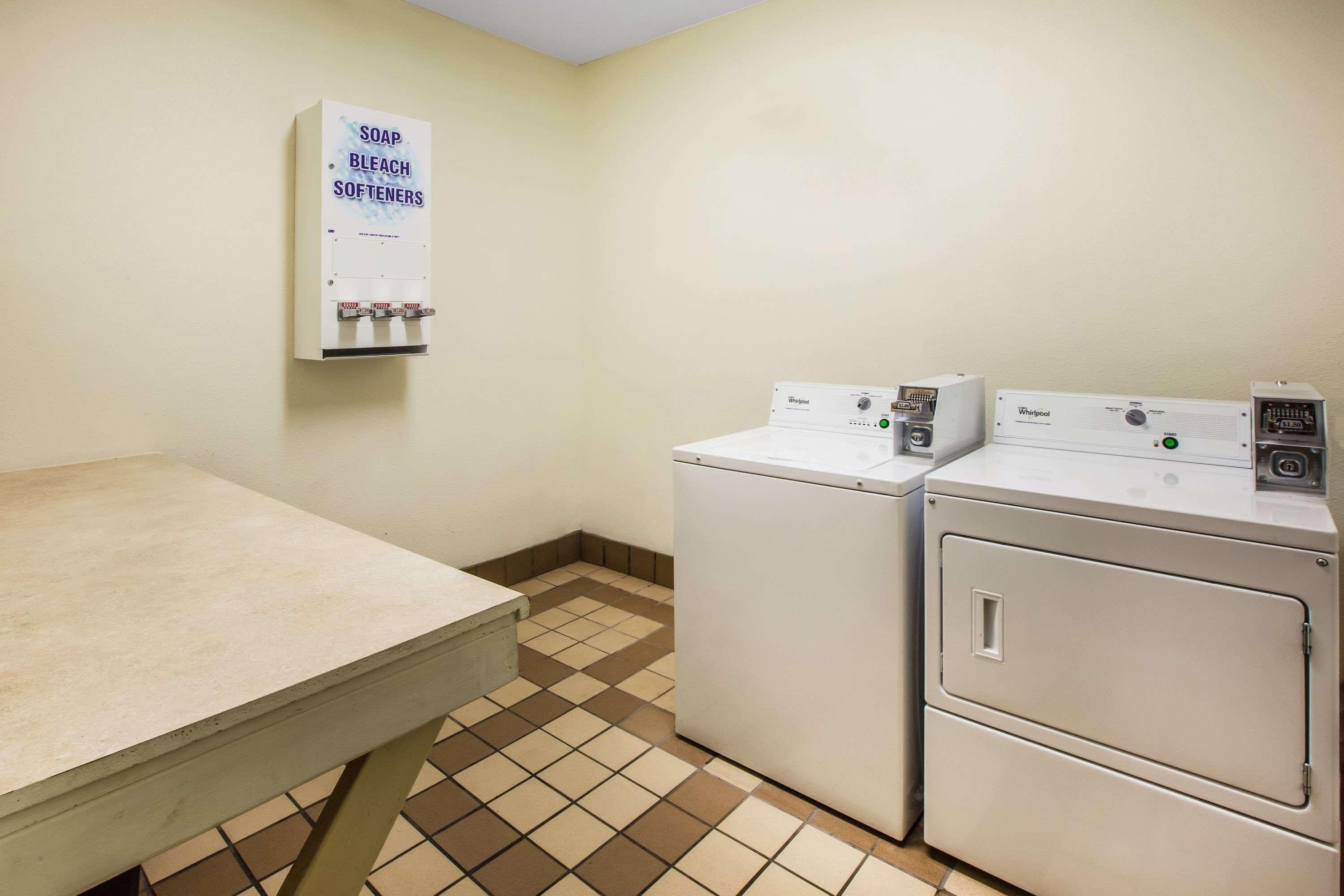 Days Inn & Suites By Wyndham Corpus Christi Central Εξωτερικό φωτογραφία
