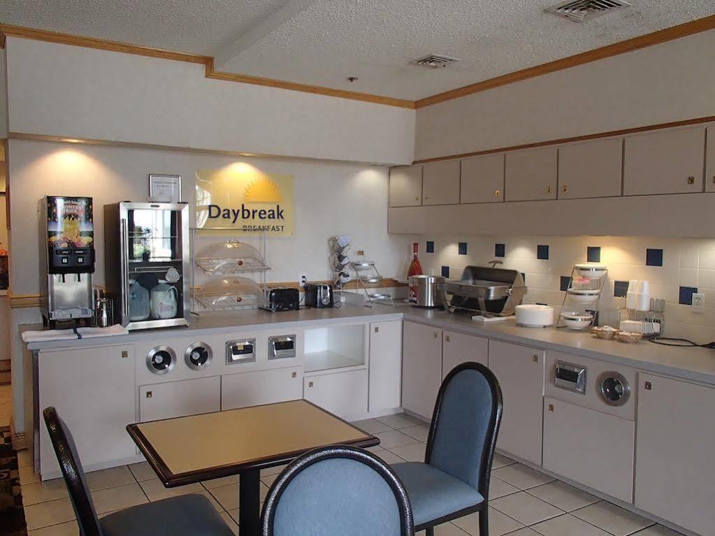 Days Inn & Suites By Wyndham Corpus Christi Central Εξωτερικό φωτογραφία