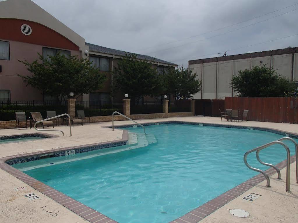Days Inn & Suites By Wyndham Corpus Christi Central Εξωτερικό φωτογραφία